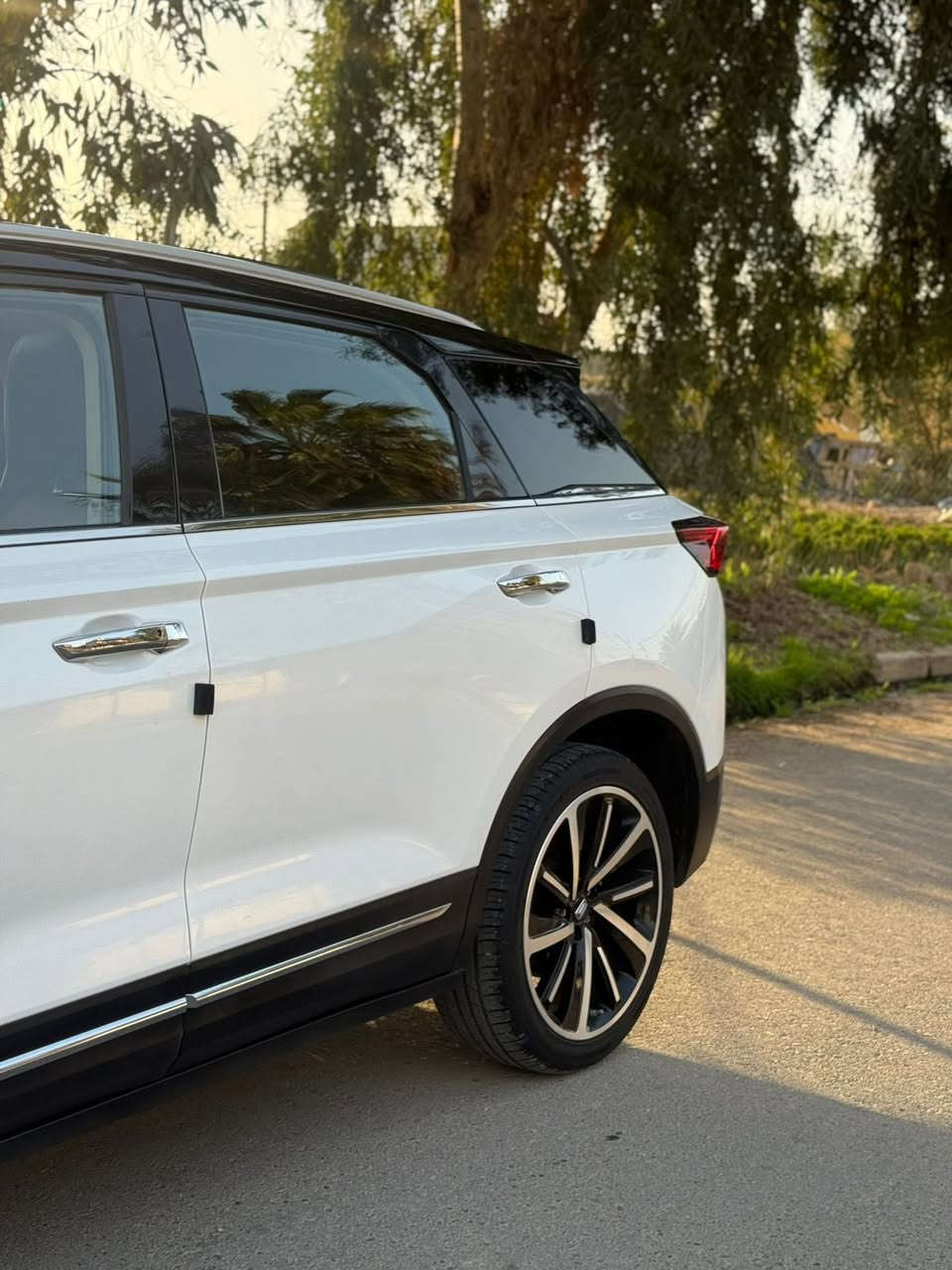 ‏السلام عليكم السياره استقطاع مباشر

‏للبيع فاو بيستون t77 موديل ٢٠٢٢

‏رقم نينوى 

‏ مواصفات  

‏بانوراما بصمة ابواب وتشغيل 

‏تحكم ستيرن جهتين 

‏سايد بريك اوتو

‏داخل جلد لونين 

‏شاشات لمس لايت زنون فول led 

‏الون (تيتانيم) حساسات  كامره دواره ماسحه خلفيه

‏كشن جلد كهرباء 

‏مري طي

تحديد مسار 

مانع للانزلاق

تحكم شاشه لمس

كامرة مراقبة 

اتو هولد

‏محرك اربعة سلندر 1500 تيربو كير 7 نمر 

‏تبريد قطعتين

‏جديده السياره بمعنى الكلمه واحلى من الصور وبعد بيها موصفات

‏السعر 125


**إذا كنت صاحب هذا الإعلان وتريد حذفه لأي سبب، رجاءا أرسل رسالة إلى الدعم الفني**