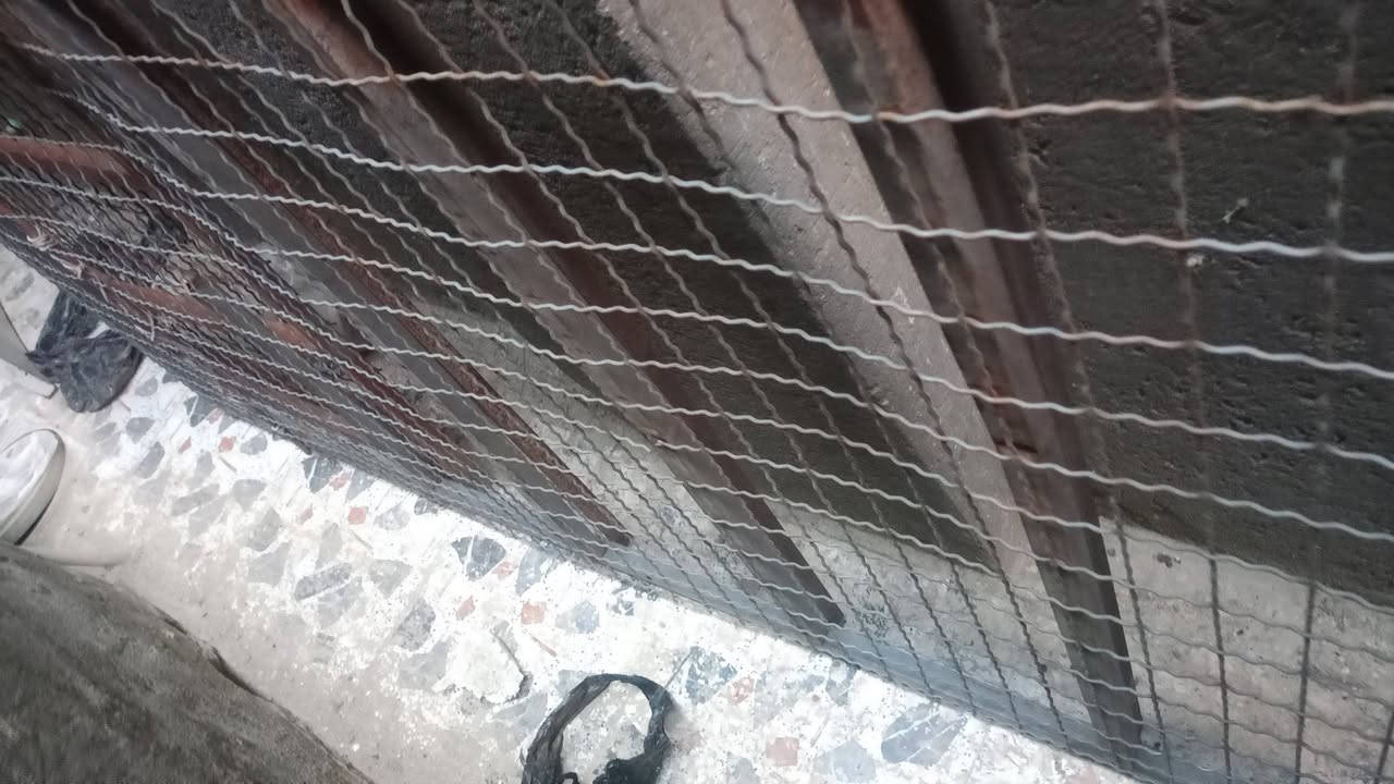 جربايتين
يحتاج شويه لحيم وبسعر مناسب
50 ألف 
للتواصل ***********
