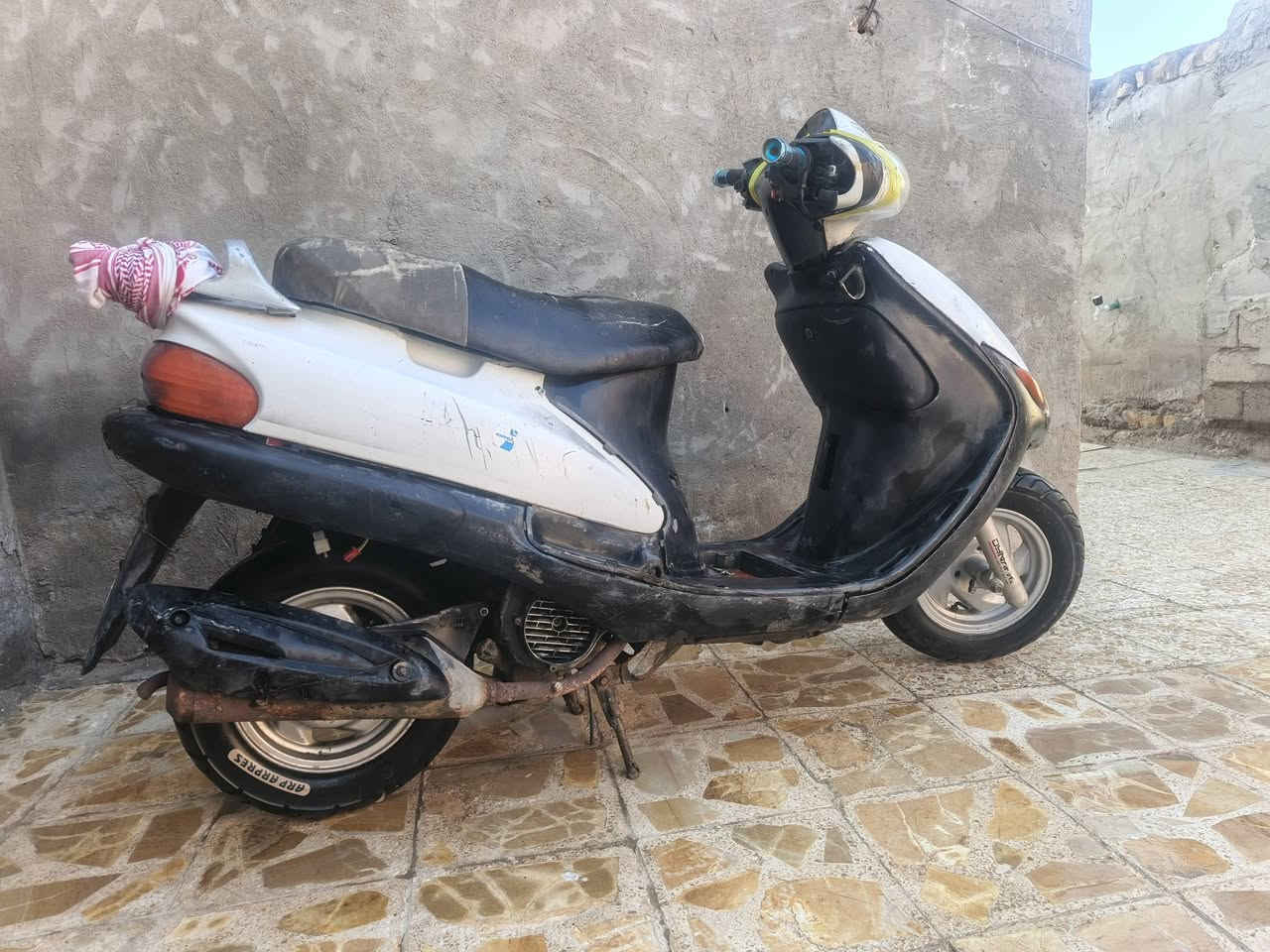 دراجه سيام للبيع جاهزه من كلشي السعر 200 وبيه مجال قليل 
***********
