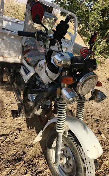 سلام عليكم ستوته للبيع دايون مديل 2014 اوراق مكينه امتي ار مبدل بيه ولفات وبستم تواير توني شادهن جوبلس دبلات جدد اول امس شادهن كامله مكمله 
ما عوزه اي شي السعر 1700 وبيه مجال لشراي المو شراي لا يتخل رجأن ستوته مال جناي ***********
