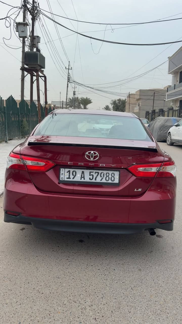 كامري  كاميرا 2018 وارد امريكي
سنوية بأسمي مكينه :2.5 
مواصفات:LE
اضويه امامية لد عدسة
شاشه وكامرة خلفية
تحكمات ستيرن 
رادار امامي
ولاگلوب مشتغل بالدشبول عليها ادامة عامة من تخم تاير من باتري من صدر 
مثبت سرعة  
كشن السايق كهرباء الراكب عادي 
الجام كلة اوتو
تخم تايرات جديد
ماشية 65 الف 
 السيارة حادثها  باب سايق كلشي موضح بالصور
حادثها مرفق بالمنشور 
 العنوان : بغداد الغزالية
متواجد فقط  والواتساب
رقم صاحب سيارة 
***********

.:: السعر 175 وبيها مجال
