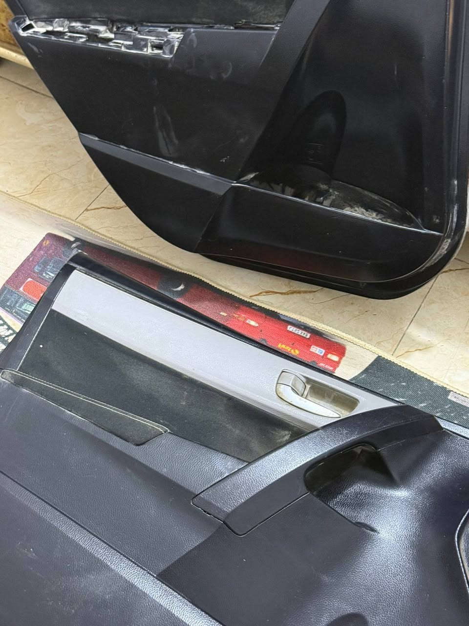 السلام عليكم غراض كورلا للبيع من موديل 2015 الى موديل 2019 شباك كورلا +يده باب+ زوج بطاين+ كيلون+ مكينه جامه للاستفسار ***********
