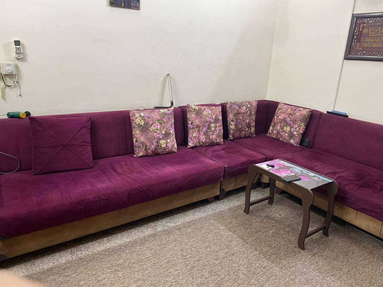 🌹السلام عليكم 🌹
✨ للبيع تخم 9 مقاعد ✨
🔥 نظيف ومرتب
🛋️ ينفتح جرباية (سرير)
📦 بي مخزن مريح
✔️ ويا كوشات جاهزة
💰 السعر: 250 ألف (قابل للتفاوض)
📍 المكان: حي الحسين – قرب مرطبات الريان
📩 للاستفسار أو الحجز راسلونا على الخاص وتدللون ❤️
***********
