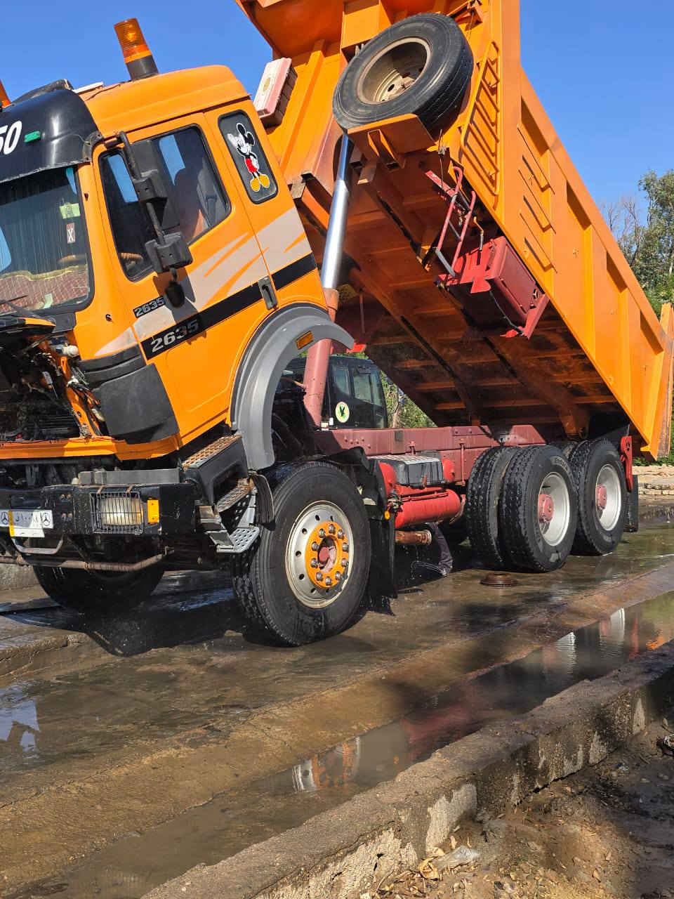 السلام عليكم البي كرواتي للبيع موديل 94 قلاب بلادي مجموعه جيأف مكينه٣٨ كير١٨٠ رقم ميسان الماني تخم تاير سياره جاهزه للعمل للستفسار *********** اثير***********
