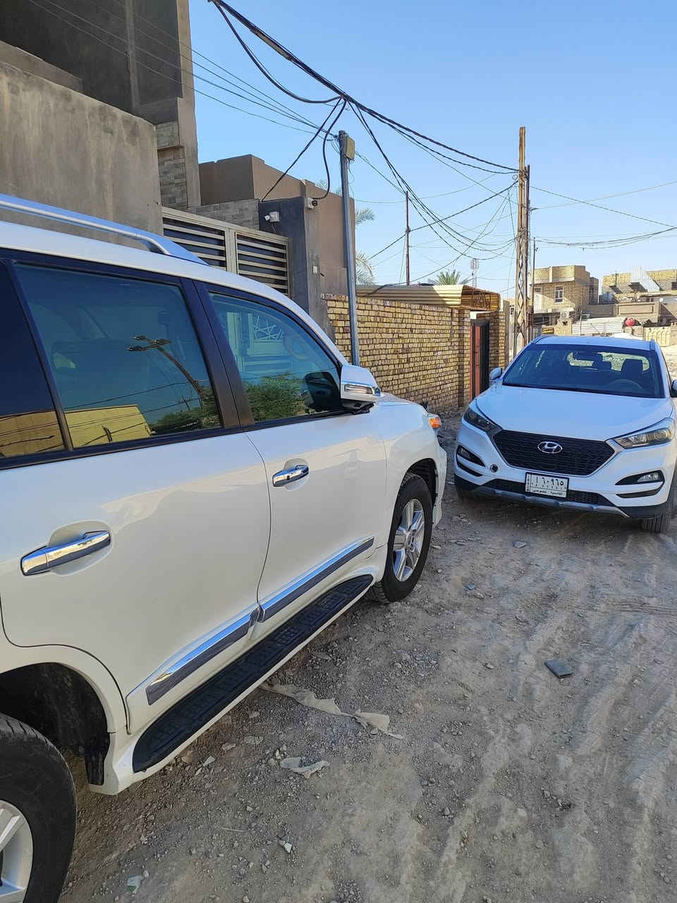 فلاندكروز فطيم موديل 2015 رقم بغداد باسمي سياره جديده كلش كفاله عامه عده فتح الباب الخلفي سياره جديده بمعنى الكلمة وجاهزه برغي نقص مابيه مكانه الديوانية سعره 340 وهذا رقمي 
         ***********
تخم تاير بجيس محرك الشركه مامفتوح 5كامرات تبريد ثلج
