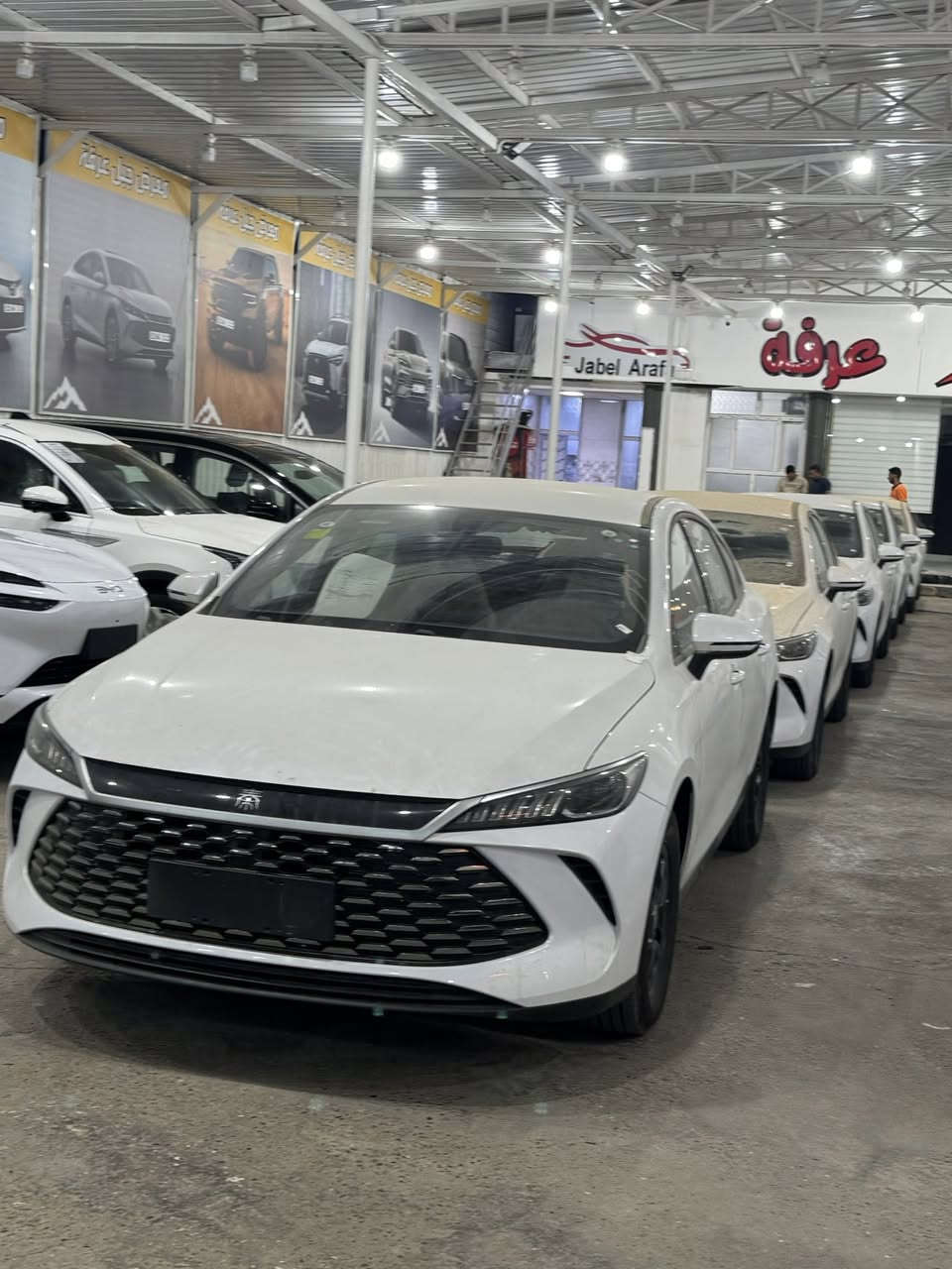 السلام عليكم BYD جن بلاص  لون ابيض 

وداخل زيتوني موديل 2025 

وغراض كامله 

السعر نار 18 مليون 300 الف صافي بدون دلاليه 

العنوان  الكريعات معرض جبل عرفه 

الاستفسار ***********
