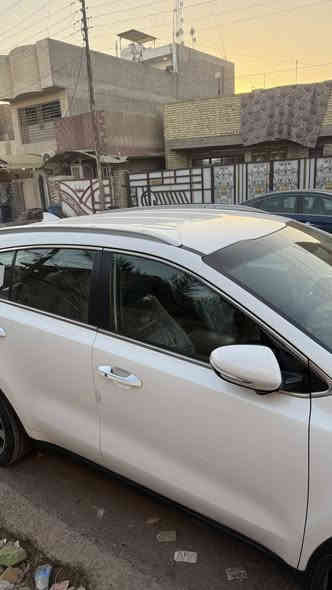 السلام عليكم كيا سبورتج موديل ١٧خليجي 
فول مواصفات عدا فتحه ٣ انضمهً قياده 
لأضربه ولا صبغ عده مذكوره في المنشور 
تخم تاير جديد صدر جديد خلفي امامي تبريد قطعتين 
محرك ٢٠٠٠ دوشل المرغوب نضام ستريو اريل اننفنكيشن 
باب صندوك اوتو بصمه بيبان حساسات  امامي خلفي نضام صوت حي ال
سياره بسمي تحويل ثاني يوم ***********
العنوان بغداد الكرخ

السعر ١٩٠ وبيها مجال قليل
