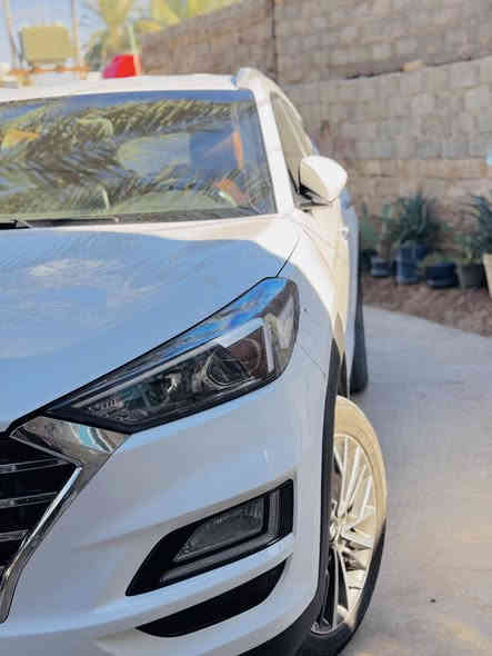 من رخصة الأدمن
🚗 هيونداي توسان 2019 – شكل 2020 | خليجي | فول مواصفات (عدا البنوراما)
📍 الحالة: نظيفة جداً
📊 العداد: 122,691 km
محرك 2000 CC 
 • نظام دفع أمامي FWD
 • بصمة تشغيل 
 • دخول ذكي 
 • شاشة كبيرة تدعم أبل كاربلاي وأندرويد أوتو
 • كاميرا خلفية واماميه عالية الدقة
 • حساسات خلفية
 • كروز كنترول
 • مثبت سرعه 
 
 • مرايا جانبية كهربائية مع غلق أوتوماتيكي
 
 • 
 • إضاءة LED نهارية
 • فحص كامل بدون حوادث (حسب الفحص)
 • مقاعد قماش
📌 السيارة فول مواصفات عدا البنوراما فقط
السعر:180$ وبيهة مجال 
للاستفسار الاتصال على الرقم: ***********
