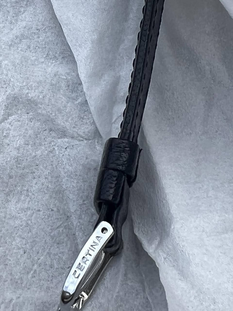 🟪سيرتينا ذهب 18
🟪القطر 34 ملم
🟪نظافة تامة جدا
🟪سير وبوك سيرتينا
🟪منفذ تاريخ يومي
🟪للاتصال التواصل على الرقم ***********
🟪يوجد توصيل كافة المحافظات
