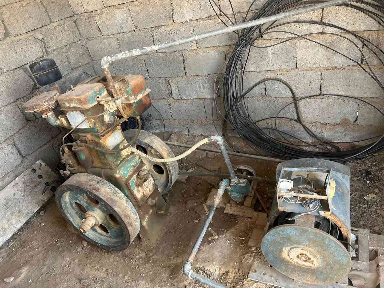 السلام عليكم لستر توب لاند للبيع معا داينمو عدد2 وحده12 أمبير ونص والثانيه7 أمبير ونص معا منظمومة سلف تشغيل بصمه السعر خاص الاتصال عله الرقم.***********

