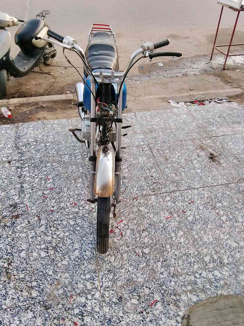 نامه صلي البيع كلك كلك جهزه مكفول من سرقه سعر 300  العنوان ناصريه يم حي الصناعي الرقم ***********
