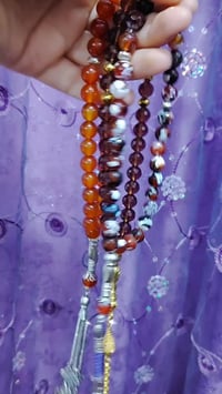 سبح من الأحجار الكريمة العقيق والجزع اليماني والملكايت والسلاطين  سعر ...