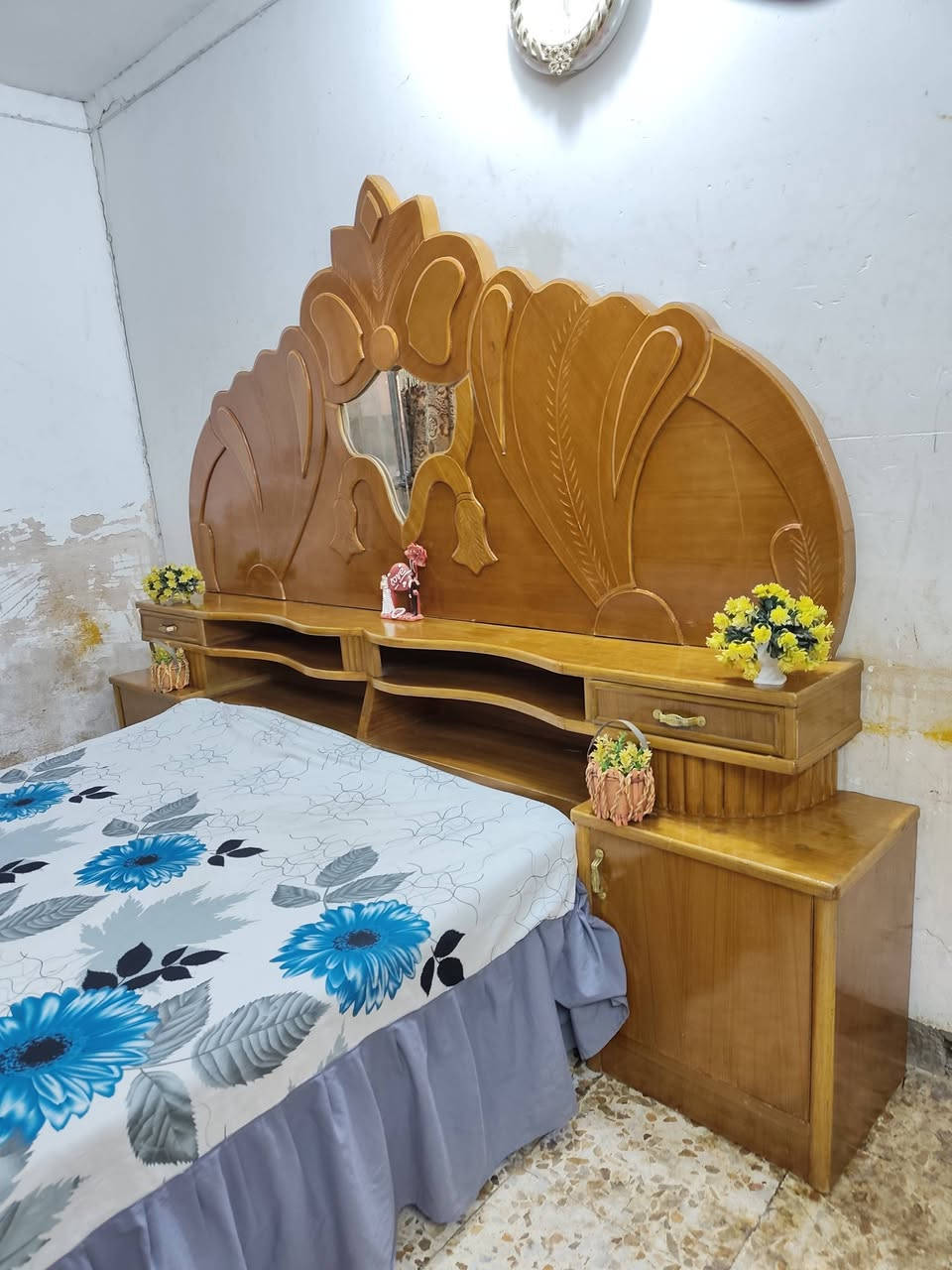غرفة نوم للبيع تسكام صاج داخل وخارج ضهر جرجوبة مابيها اي ضرر مكاني حلة شارع 80 قرب مدينة ألعاب ارض بابل ***********
