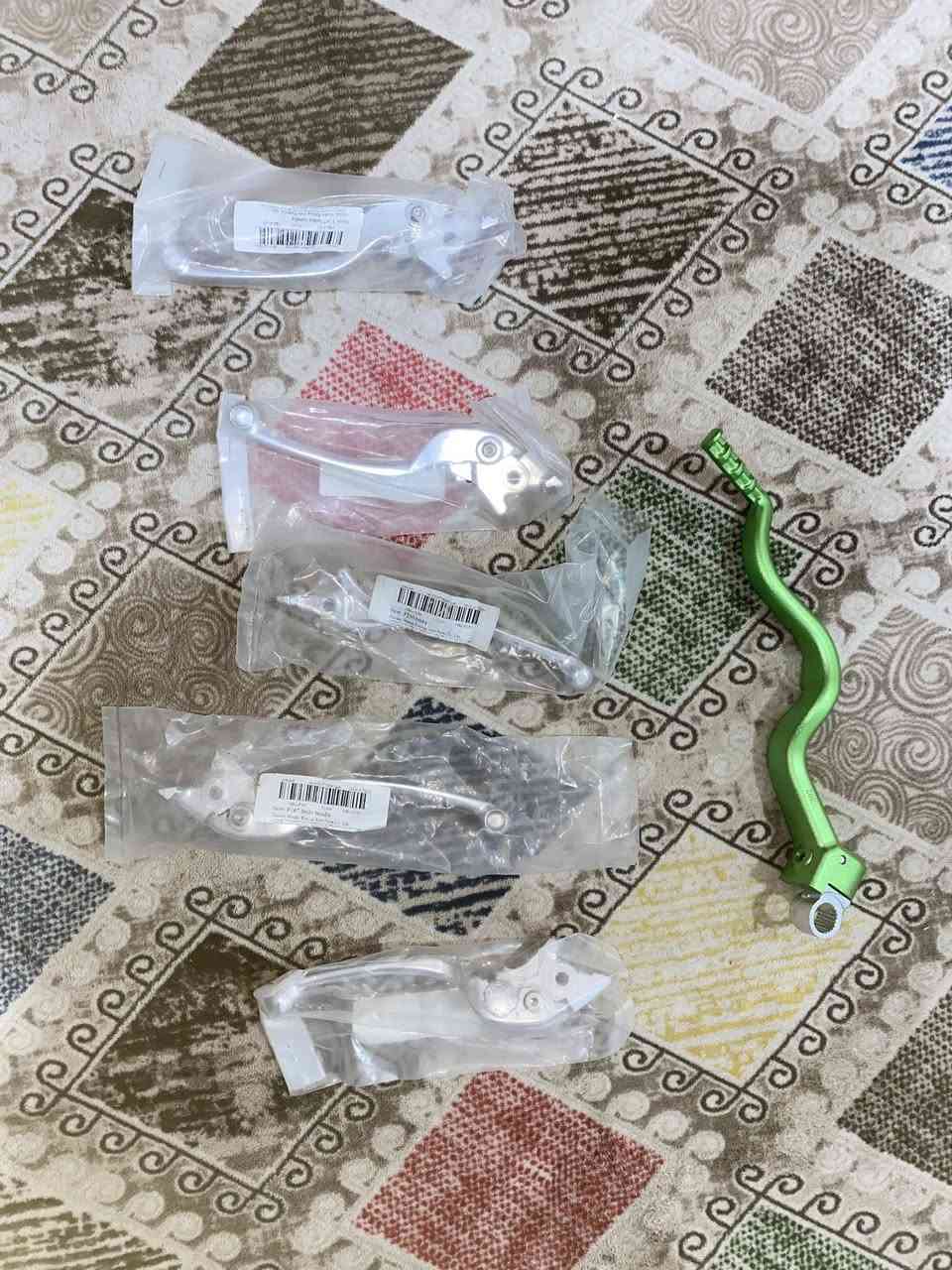 عندي هاي غراض دراجة مثل ما موضح بل صور سعرهن كلهن 25الف مكاني بغداد الزعفرانية


**إذا كنت صاحب هذا الإعلان وتريد حذفه لأي سبب، رجاءا أرسل رسالة إلى الدعم الفني**