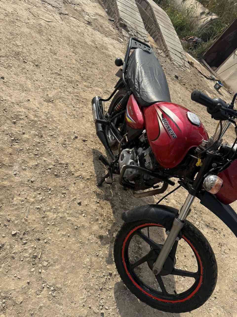 بوكسر جبلي البيع موديل 18مكينه مفتوحه مكاني شطره *********** السعر 800او بيه مجال وراق كامله
