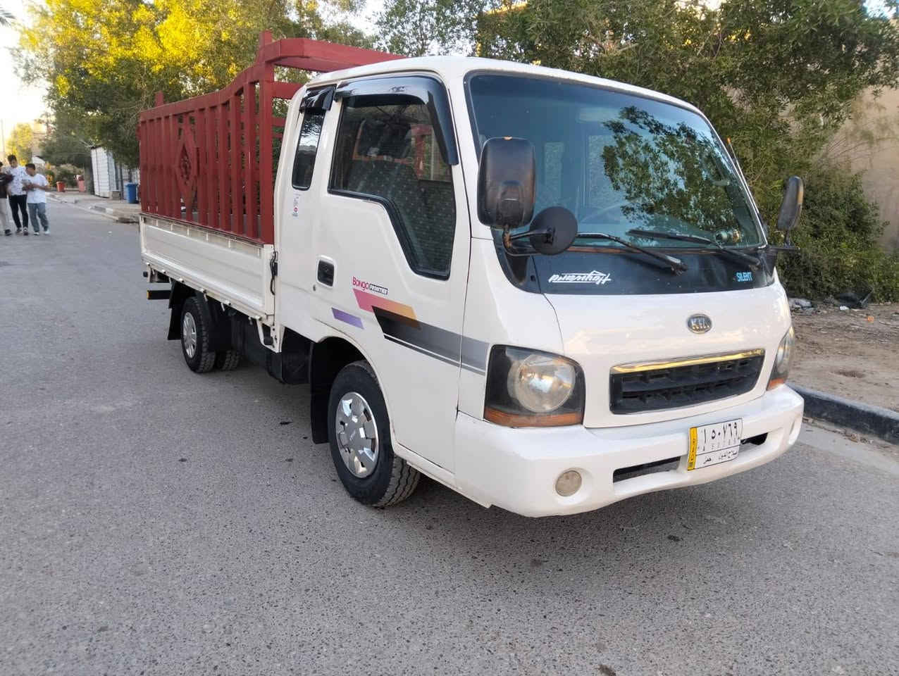 السلام عليكم كيا ام عيون رقم صلاح الدين مشروع موديل 2003محرك كير اكسل شاصي حداديه تخم تاير السياره خير من الله ***********
