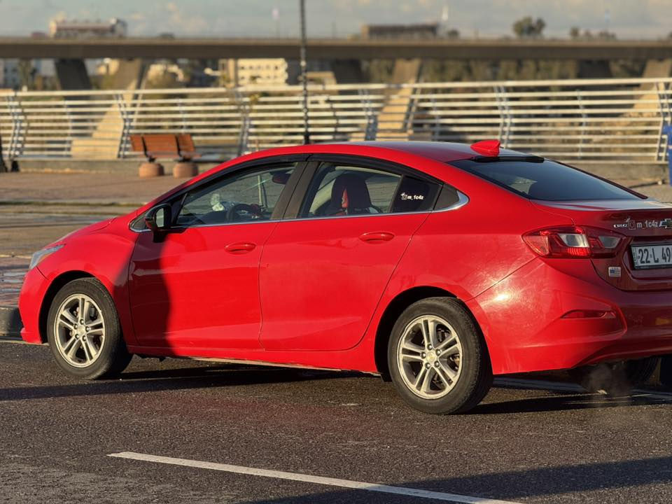 ‼️شوفرليت كروز 2017  بيع فقط ونقد
🔴رقم اربيل 
كير توماتيك 6نمر✈️
مواصفات LT
 شاشة كبيره تدعم كار بلي + مثبت سرعه+توقف ذاتي اوتو ستوب 
محرك  مبدل 1.5 تيربو شرط بانزين عادي وتبريد 
محرك مبدل  كصه  شرط التحويل السيارة باسمي شخصياً 
اقتصاديه كلش بالبانزين 
كير محرك تبريد تدفئه كله بشرط 
(ضررها 5 قطع اني أبيعك حزام 
🔵مكانها موصل جانب الايمن 
للاتصال/ *********** فقط اتصال 
غير متواجد ع نت شراي اتصل
