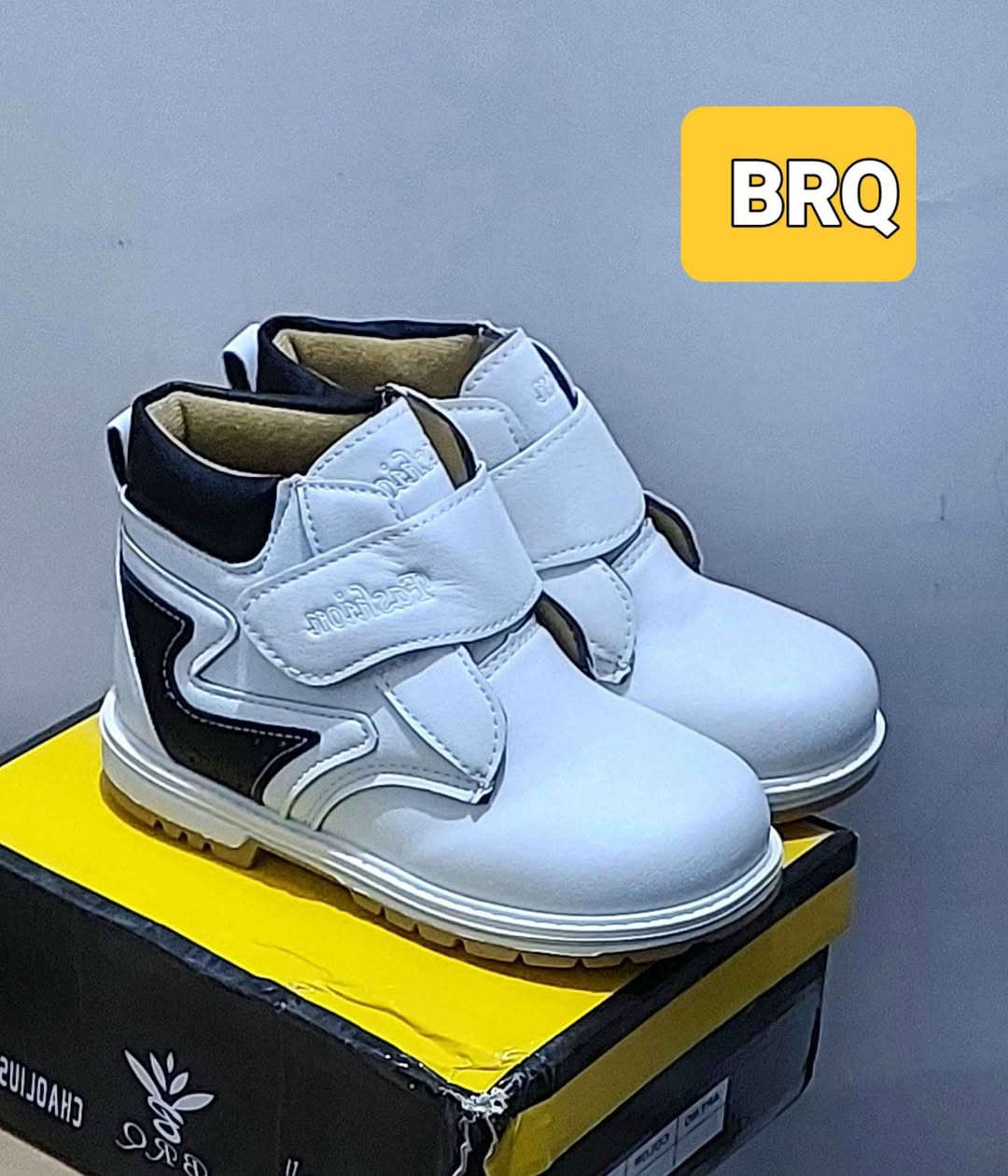 تصفيةنص بوت طفل جلداصلي قطعة8وقطعتين15 الف بقياسات٢٥-٣١ وتتوفرقياسات اكبر بموديلات عديدة بغداد, العراق


**إذا كنت صاحب هذا الإعلان وتريد حذفه لأي سبب، رجاءا أرسل رسالة إلى الدعم الفني**