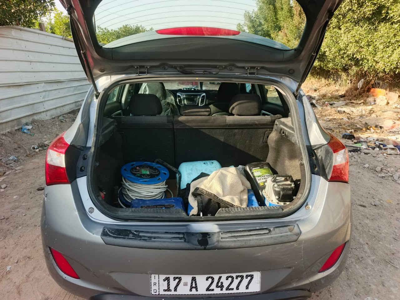 النترا رقم مثنى بسمي هزه جديده  ضررها جاملغ وبنيد ربعه بدون دواخل ولا شاصي وصفحه صبغ ماعرف يمكن جراد  مكينه الفين بيها كازكيت.  السعر85 وبيها مجال بصيط.  ***********
