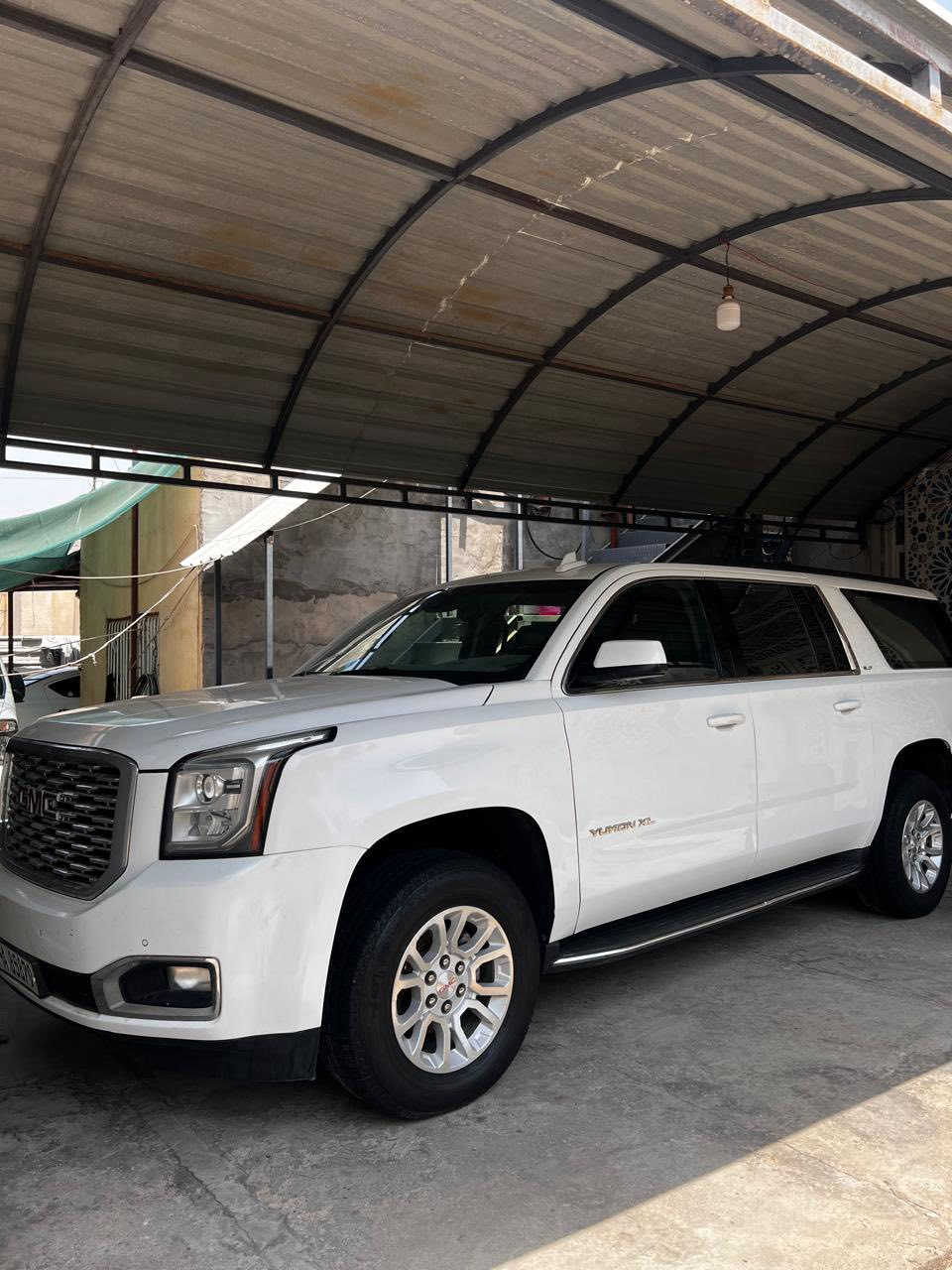 جمسي يوكن طويله 2018 بصره خصوصي بسمي مكان السياره بصره ***********
