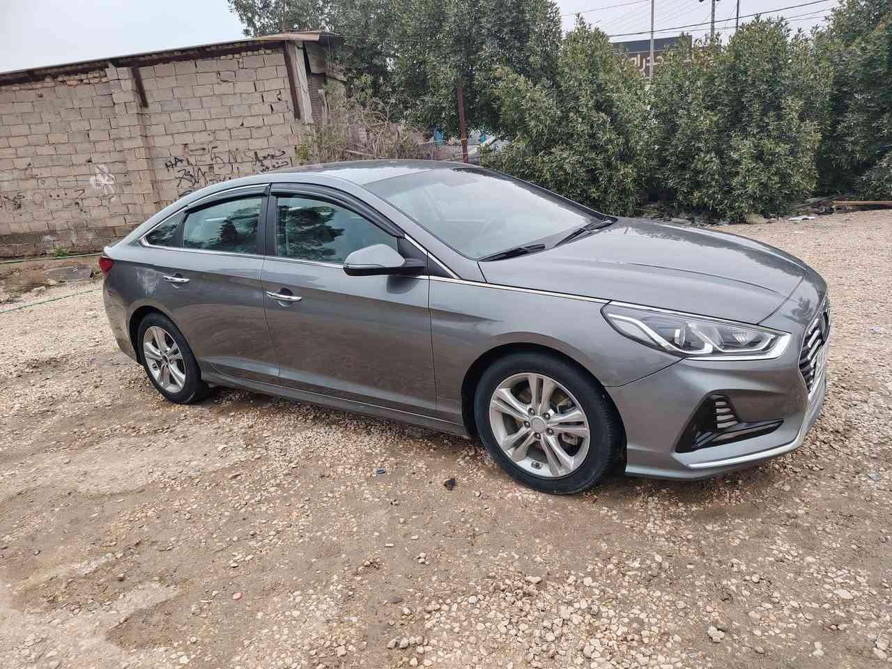 السلام عليكم سوناتا موديل ٢٠١٨ رقم بابل وارد أمريكي بيه بارد بل باب وصبغ جاملغ الخلفي بل داير سيارة كلش حلوه بصمه تشغيل مكينه ٢٤٠٠ السعر ١٣٢ بيه مجال مكان بابل الكفل رقم ***********
