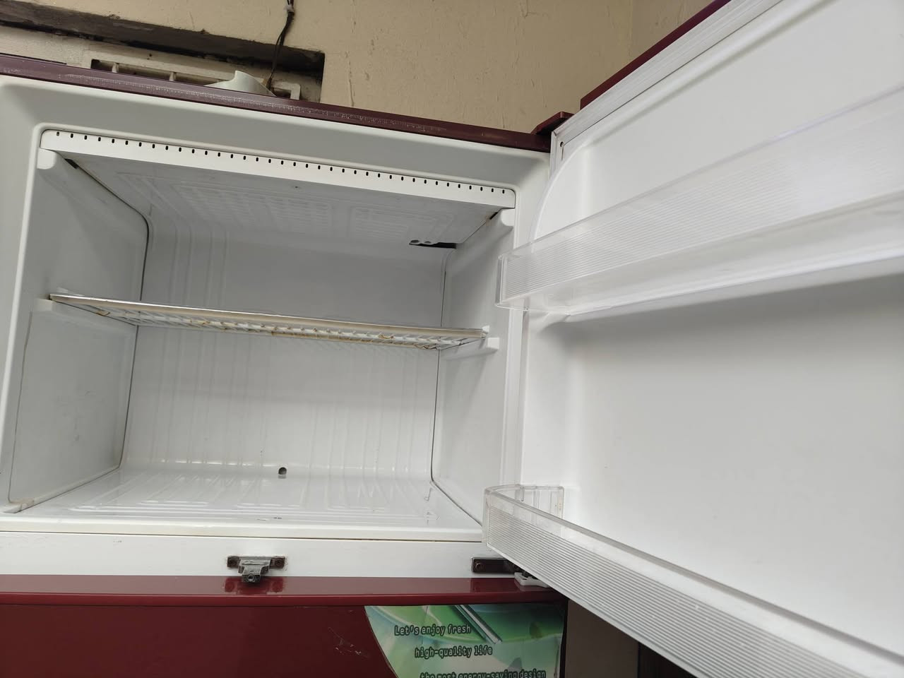 ثلاجه للبيع شغاله اخت الجديده الحجم الكبير
السعر 200


**إذا كنت صاحب هذا الإعلان وتريد حذفه لأي سبب، رجاءا أرسل رسالة إلى الدعم الفني**