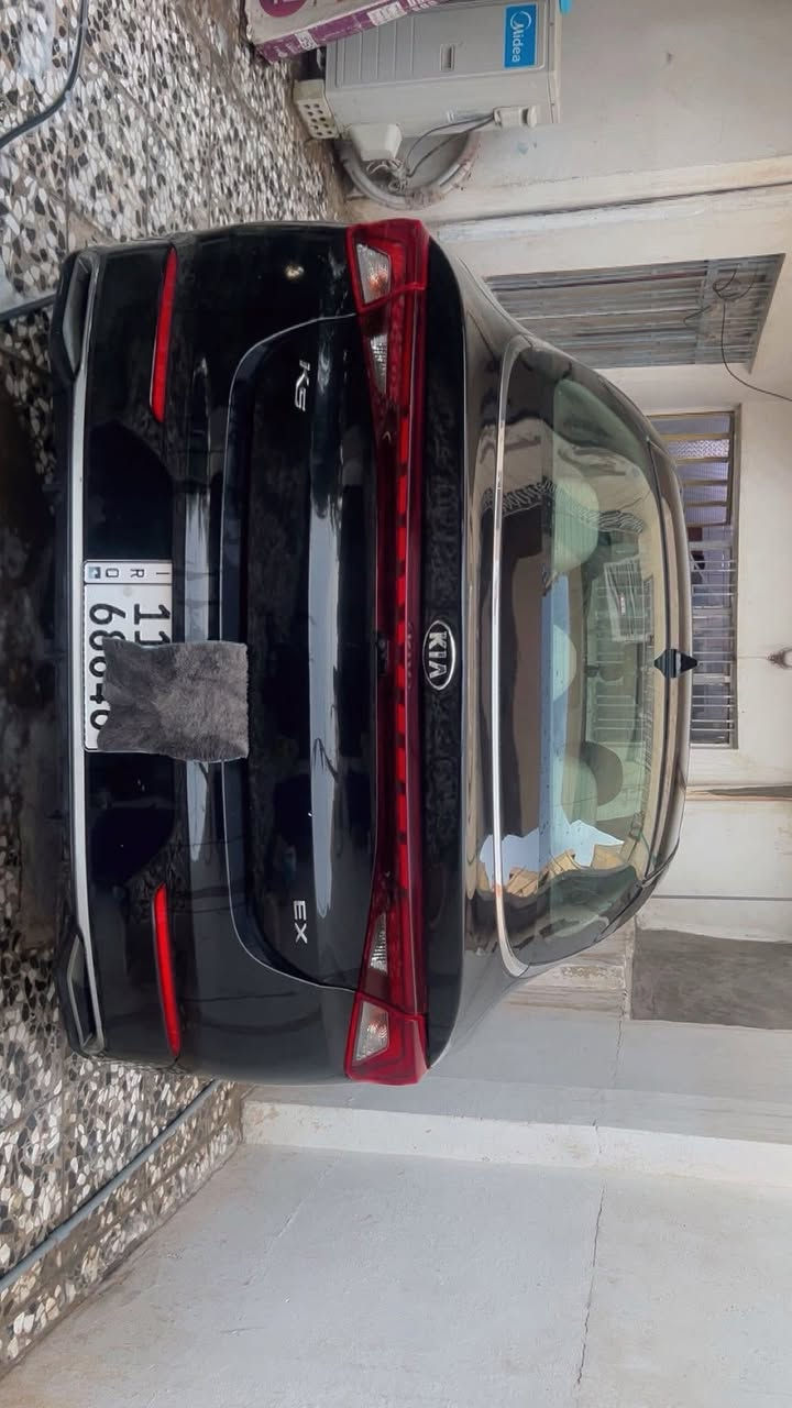 السلام عليكم k5
2021

فول مواصفات

داخل ابيض

بانورما

تحكمات ستيرن

ويل كب 

بصمه تشغيل عن بعد وبصمه ابواب

لايت زنون 

توقف ذاتي

كشن كهربائي جلد حار وبارد

نظام ايكو سبورت  ونورمن

نظام انزلاق 

محرك 1600 تيربو

كامره خلفيه دواره

 وبعد بيها مواصفات

 محرك وكير مكفول

بيها صبغ جاملغ وبنيد

***********

السعر 155
