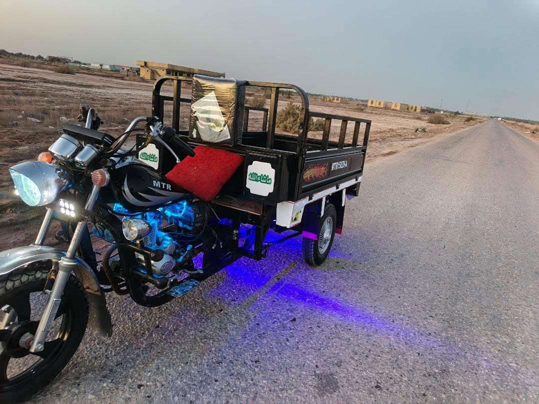 السلام عليكم ستوته للبيع موديل 2014وراق اصوليه محرك 25ستوته معمر كله جديد  واي نقص مابيه  السعر مليون 300 وبيه مجال  مكاني الحله القاسم ***********
