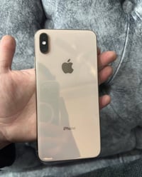 ايفون اكس اس صغير  نضيف ذاكره 256 بطاريه 100 مبدله اصليه ميصرف شحن ابد...