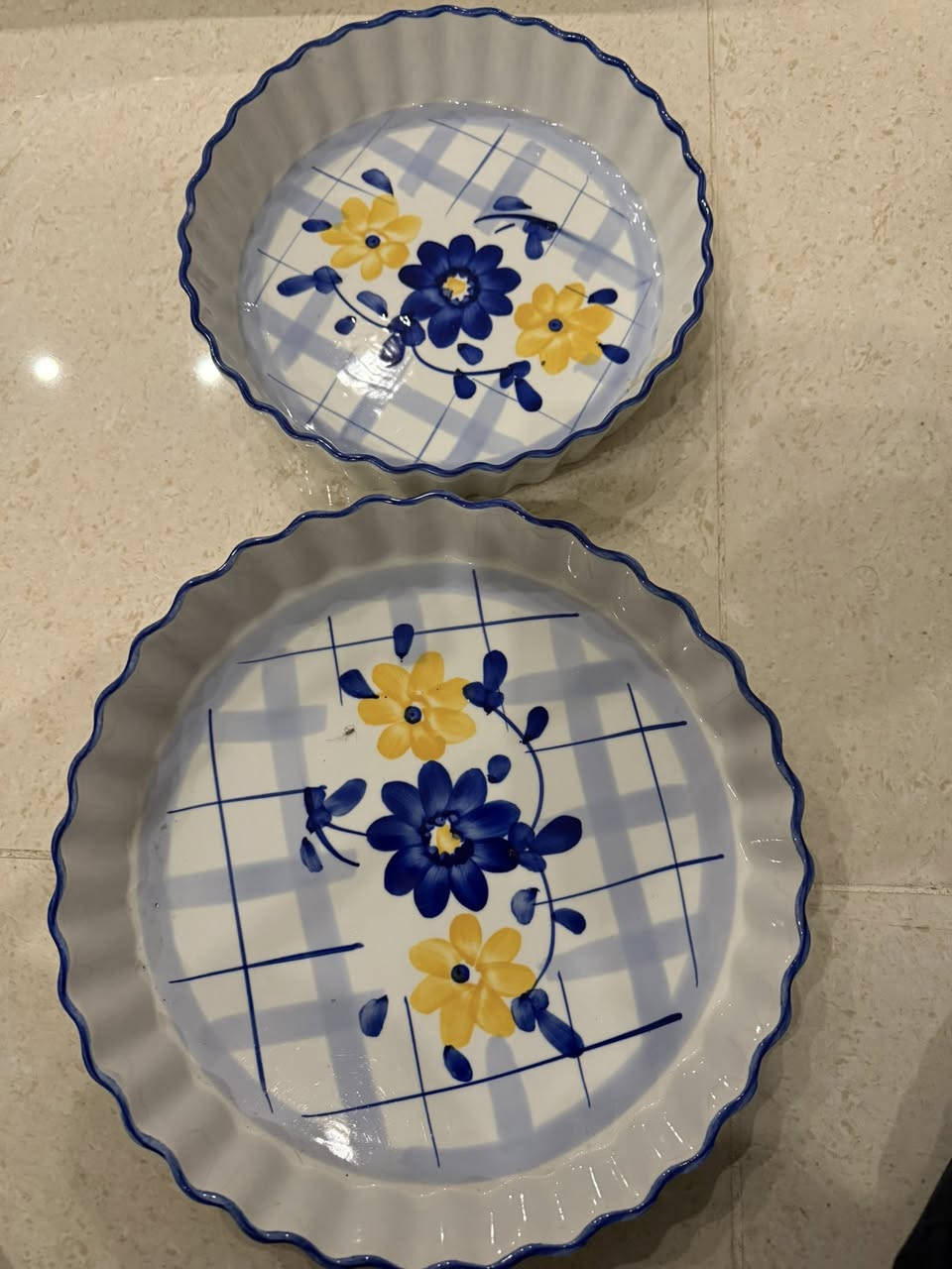 السلام عليكم فرفوري كله نضيف اخو الجديد شراي الي يريدهن يدخل خاص ويدلل مكاني بغداد  التاجيات لاستفسار على رقم *********** او ماسنجر
