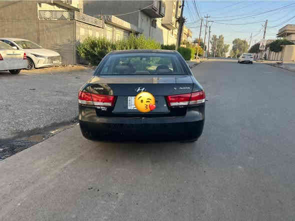 السلام عليكم 
سوناتا 2007 امريكي 
مكينه ٤ /٢٤٠٠ 
تحكمات ستيرن فتحت سقف 
مثبت سرعه باقي المواصفات معروفه 
السعر ٩٣ وبيها مجال 
للاتصال ***********
