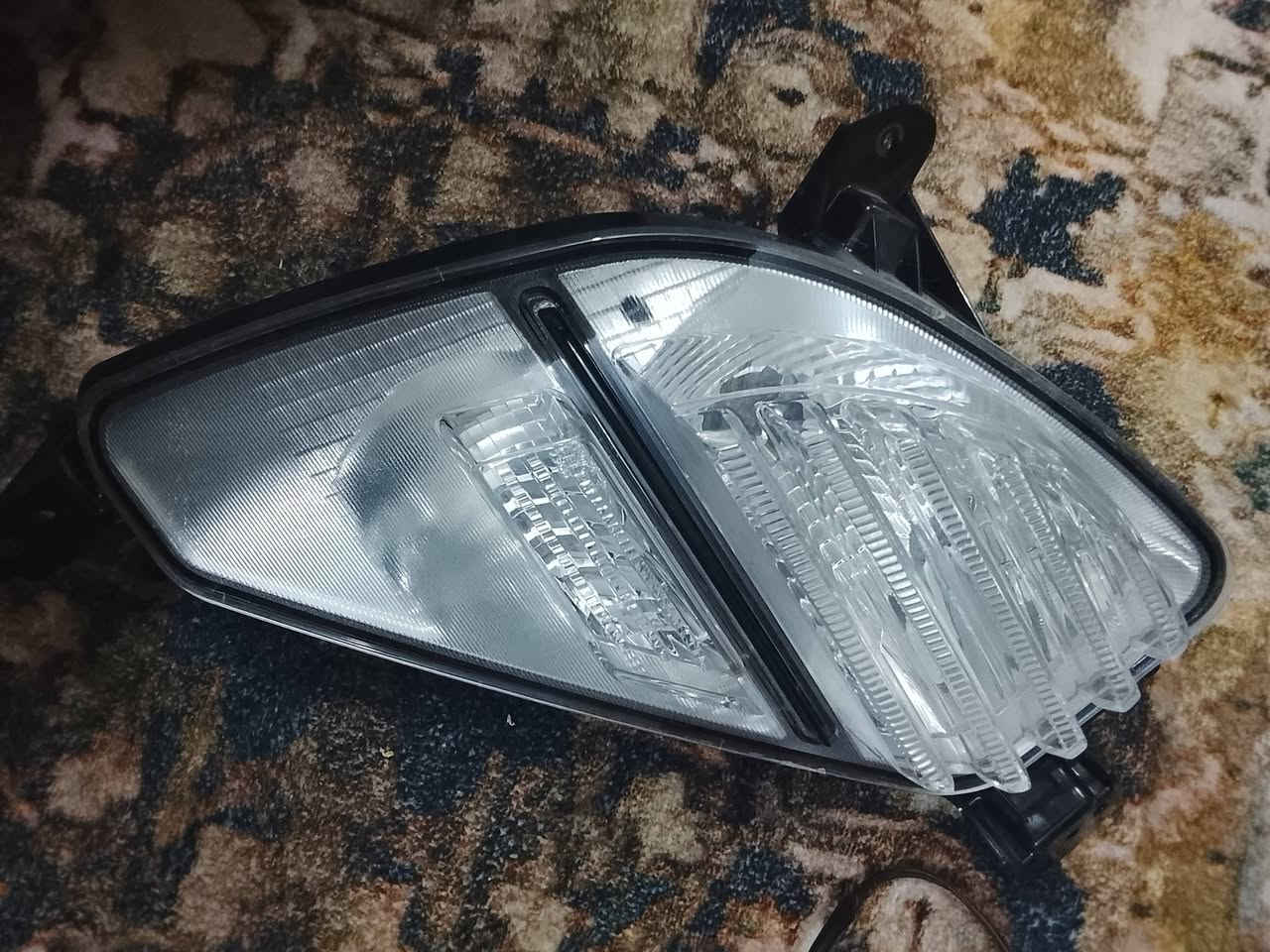 السلام عليكم ..
**  للبيع زوج اشارات خلفيه كاملة هنا و درعهن مال فورتي اصلي النظافة 💯 موديل 2024 و ترهم 2023 / 2022  ..  السعر 150 ألف 
** و لحيه مال دعامية خلفيه أصلي النظافة  💯 موديل 2024 ترهم 2023/2022  .. السعر 150 ألف 
للاستفسار مراسلتنا او الاتصال على الرقم التالي : 
***********
