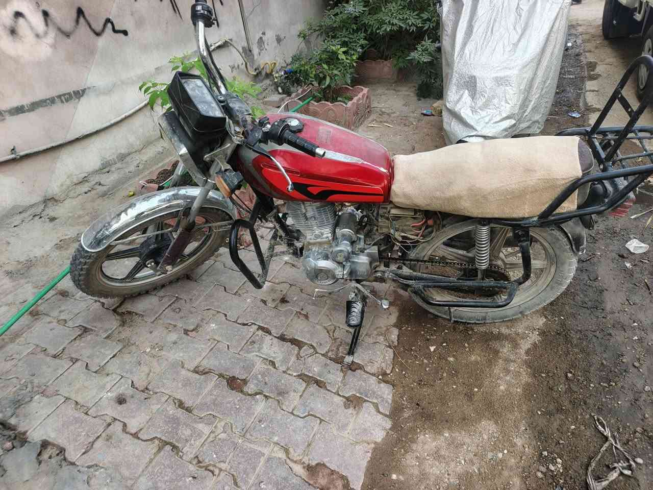 دراجه 5 كير كلك كلك مكفوله عوزها باتري واشاير مكينه ناعمه وحلوه📍 النجف شارع المطار القديم 250 بيها مجال قليل


**إذا كنت صاحب هذا الإعلان وتريد حذفه لأي سبب، رجاءا أرسل رسالة إلى الدعم الفني**