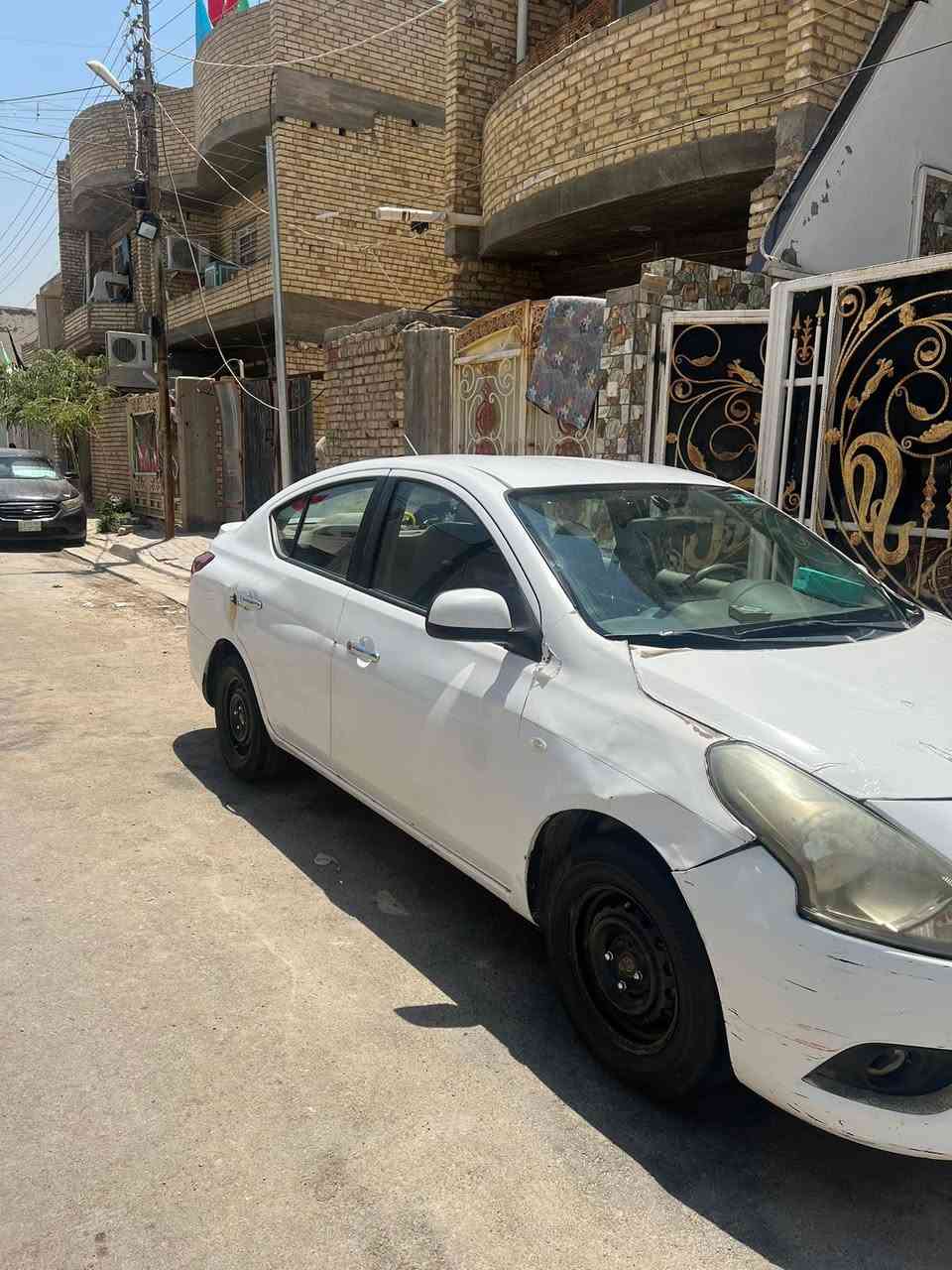 السلام عليكم نيسان سني موديل 19 سياره جاهزه كير مكينه تبريد صدر فقط كشرها تعبان بس طخطخات سنويه باسمي لل30 مكاني بغداد الحسينيه الراشديه سعر 80
***********
