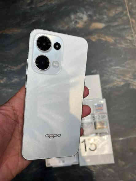 جهاز اوبو رينو 13 5g مستخدم قليل نضافه 100 ذاكره 512 الرام 12 معالج 0 835 بوبجي 90 فريم كامره خلفيه 50 +50 تثبيت بصري تصوير 4k بطاريه 5600 شحن 80 واط صوت ستريو مقاوم للماء والغبار بمعيار 69 كامل ملحقات السعر 400 المكان ناصريه حبوبي قرب الوطني *********** ناصرية
