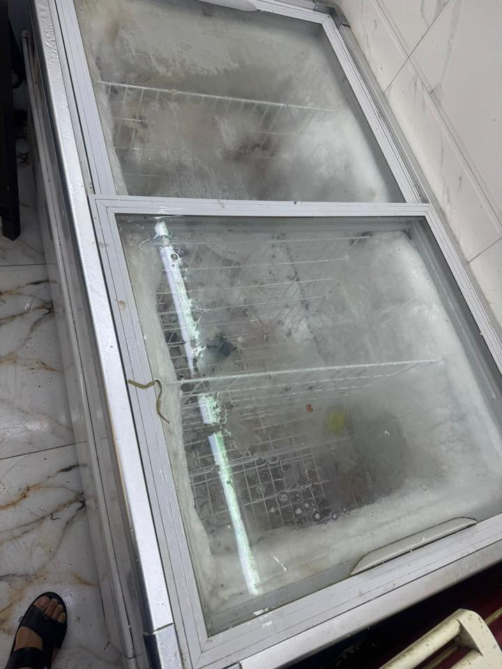 سلام عليكم
عارضتين لاصحاب الماركتات شغالات فول خير من الله للبيع تجي تشوف بعينك ونظيفات مكاني كاظمية استفسار على هذا الرقم  *********** فقط  عالتعليقات ما متواجد
