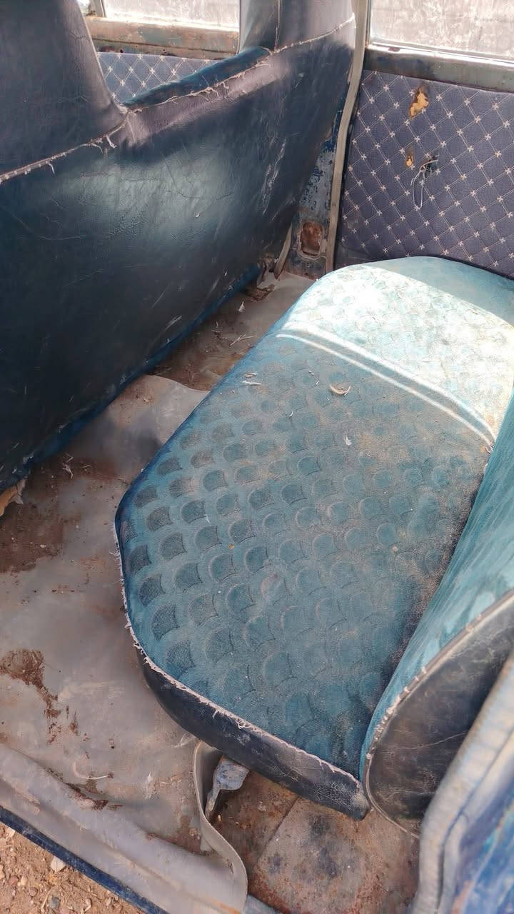 سلام عليكم سياره لبيع موديل ٨٣ مكان سياره صلاح الدين الضلوعيه اسعر ١٥ سنويه عضم عاج ***********
