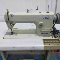 مكينة صناعية • يابانية • خياطة أقمشة