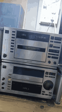 مسجل (شارب) ياباني نظيف شغال قطعتين سيدي وراديو ومسجل واواكس كله شغال السعر 70 مع التوصيل للاستفسار على الرقم ***********
