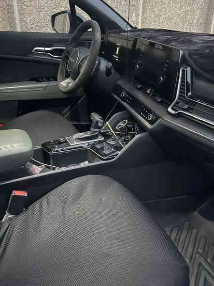 السلام عليكم للبيع

كيا سبورتج  سمنتي (((بانورما)))2025🔥🚘

بلاك ادشن Black Edition🖤🩶

رقم اربيل الجديد  تحويل مباشر

سياره وكاله نم ((NIM))  

مكفوله كفاله عامه من الدعاميه للدعاميه  كفاله 🔥

ماشية ١٦ الف كيلومتر فقط

مواصفات الفول 1/1 كل مواصفات السبورتج بيها 

خليجي✅

موديل 2025✅

سعة المحرك 2.0L✅

مرتبط بناقل حركة أوتو 6 نمر✅

عدد AIR BAG 2 ✅

حساسات أمامية ✅

حساسات خلفية✅

لايت زينون + LED✅

كشافات ✅

بك لايت LED✅

حجم الاطار 235/50R19✅

ويل كب ✅

4 دسك✅

ماسحة خلفية✅

اريل نفكيتر ✅

مفتاح التشغيل بصمة✅

تشغيل عن بعد ✅

فتح الصندوق كهرباء ✅

دشبول شاشة ✅

شاشة Apple Car play✅

كاميرا دوارة ✅

المقاعد مخمل + الداخل زيتوني 💚🖤✅

حركة المقاعد الأمامية كهرباء✅

تدفئة المقاعد الأمامية ✅

تدفئة المقود ✅

مثبت السرعة Cruise✅

أوضاع القيادة  Drive Mode✅

فحص أنظمة السيارة ✅

حساسات ضغط اطارات ✅

مقود جلد حياكة ✅

شفتات مقود✅

قطعتين تبريد✅

هاند بريك كهرباء ✅

ا ABS ✅

ا Auto Hold   أوتو هولد✅

نظام مانع الانزلاق✅

نظام نزول المنحدرات ✅

اشارة في المرايا الجانبية+نقطة العمياء✅

مخرج منفذ الطاقة✅

شاحن هاتف Wireless ✅

تطعيم الدواخل ألمنيوم وكاربون فايبر ✅

_______________________________________________

موقعنه:بغداد 

السعر 265دولار $

لاتصال والاستفسار:***********

                                          ☎️☎️      ☎️☎️         ☎️
