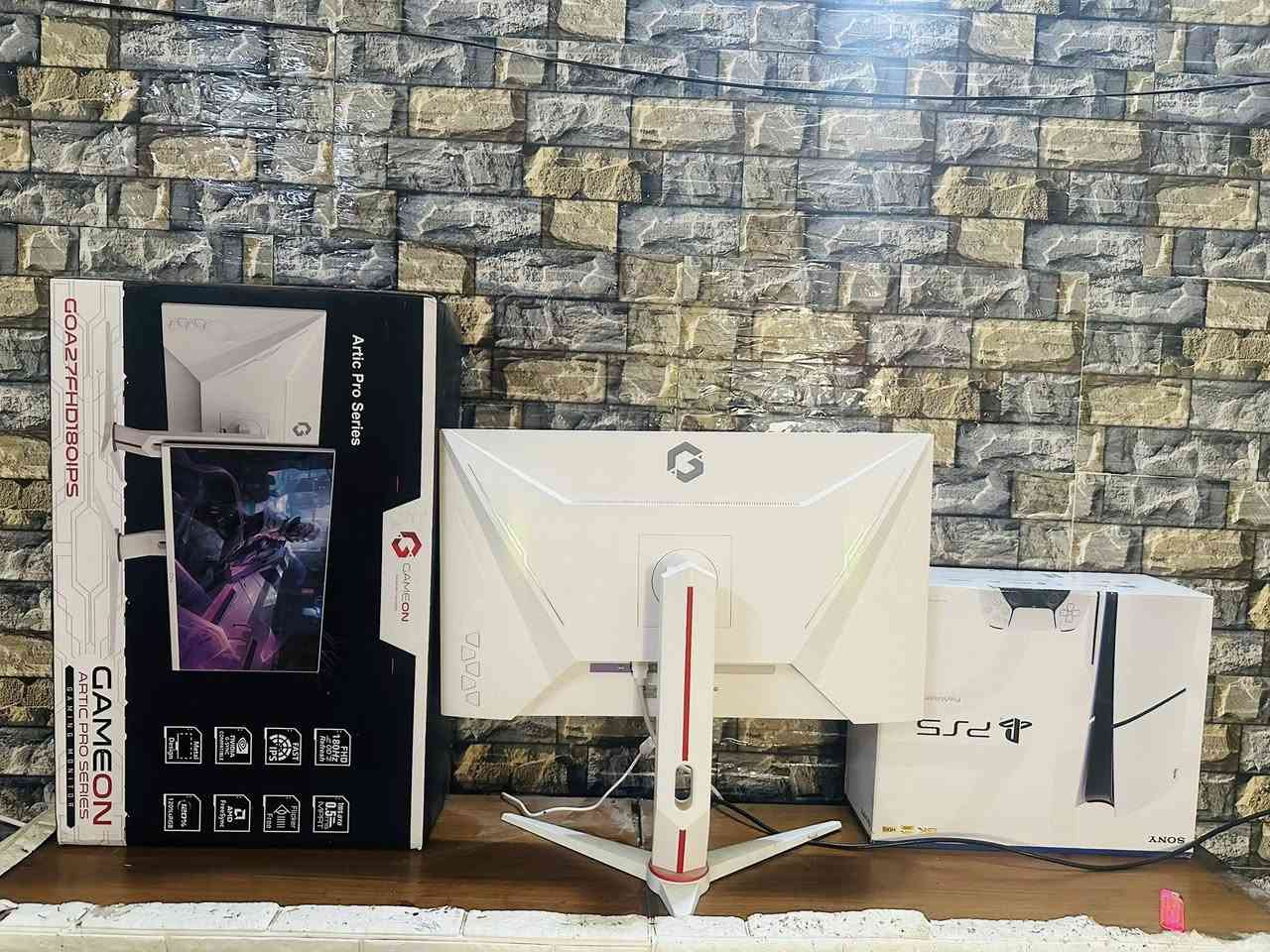 بلي 5 سلم نضافه فول خاتم بي5 الى 6 العاب بس
شتراك بلاص شهرياً باقيلهم 
شاشه gameon  گيمنك fhd 180hz  سرعه فريمات خياليه بلعاب الاون لاين باقي الموصفات عل كارتونه استعمال كلش قيلي نضافه فول 
يوبي اس ايضن نضيف كلش 
كراتينهم موجوده البلي والشاشه 
4 العاب مثل ما بل صوره 
سبب البيع محتاج فلوس 
سعر كامل 950 من الاخير 
رقم ***********
ومتواجد فيس هم  الشراي فقط يراسل سعر بي مجال كلش قليل
