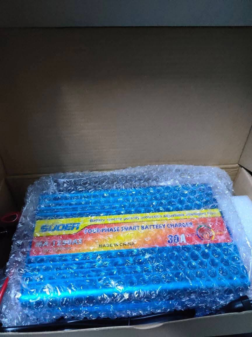 وصول وجبة شواحن سوير اصلي
20 امبير شاشة الكترونية 
20 امبير كيج
30 امبير كيج
40 امبير كيج
50 امبير كيج 

20 امبير 12v 24v شاشة
20 امبير شاشة رصاصي 
30 امبير شاشة رصاصي

متوفر جملة + مفرد
حجز وتساب
***********
***********
***********
