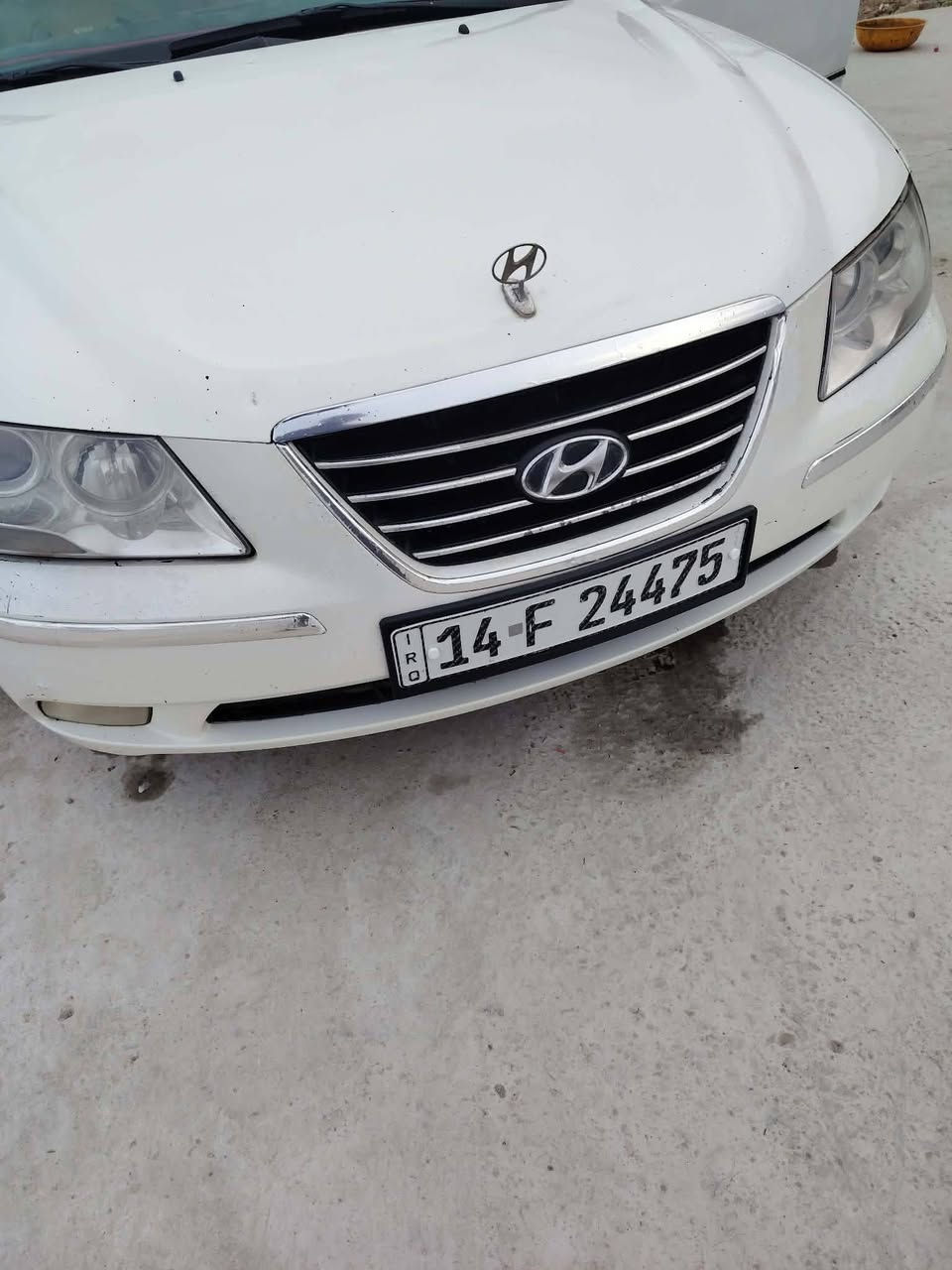 للبيع سوناتا مديل 10 رقم بصرة انكليزي خليجي 2400 فول واحد على واحد  سياره جاهزه للاخير كامل مواصفات السياره بيه تبديل قطعتين بنيد وجاملغ بدون دواخل العنوان ذي قار قضاءالشطرة السعر 125وبيها مجال قليل للاستفسار ع الرقم ***********
