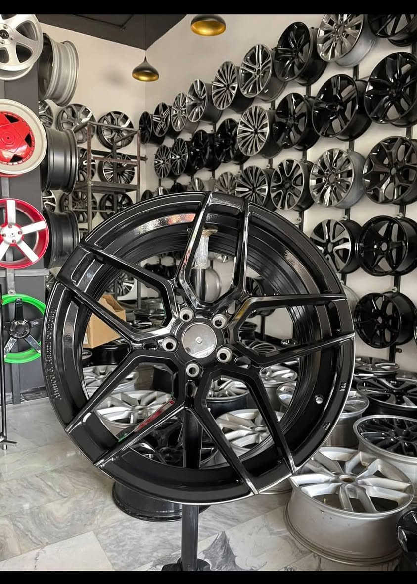 السلام عليكم
ويل كب روهانا جديده 
حجم ٢٠ 
٣ الوان 
احمد ورمزي شارع فلسطين 
احمد ورمزي مجمع المشن
***********
***********
***********
