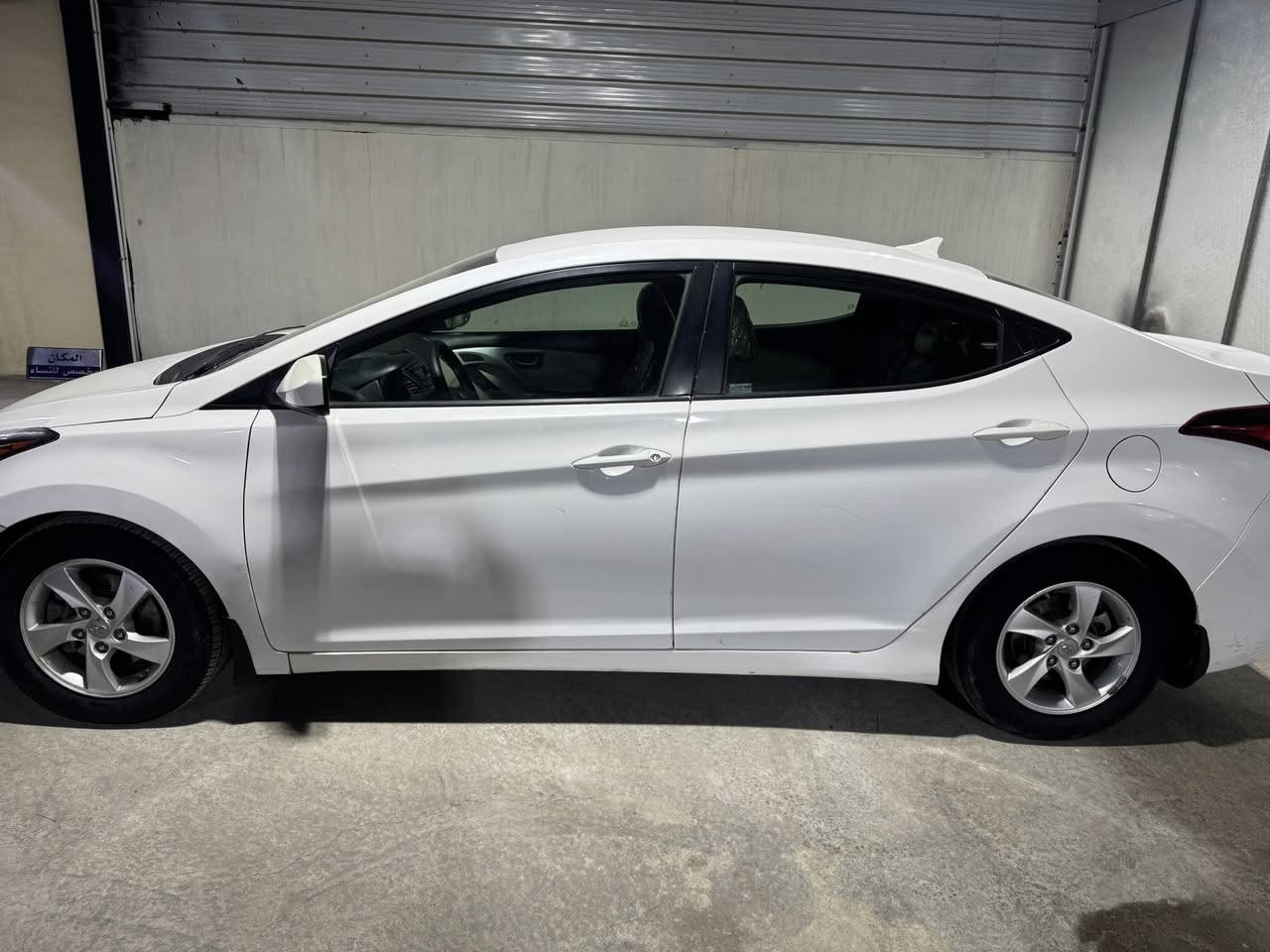 النترا 2014 شكل ال16 كير عادي داخل عسلي مكينة كير خير من الله تبريد وتدفئة تايرات جدد وباتري جديد بيها قطعتين صبغ وتلاثة تبديل نفس اللون بدون دواخل وبدون ايرباك سيارة بسمي مكاني كربلاء السعر 105 وبيها مجال 
***********
***********
