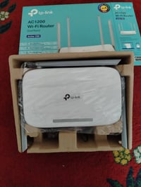 متاح راوتر جديد بچيس ما مستخدم   07886628771 /07510836532