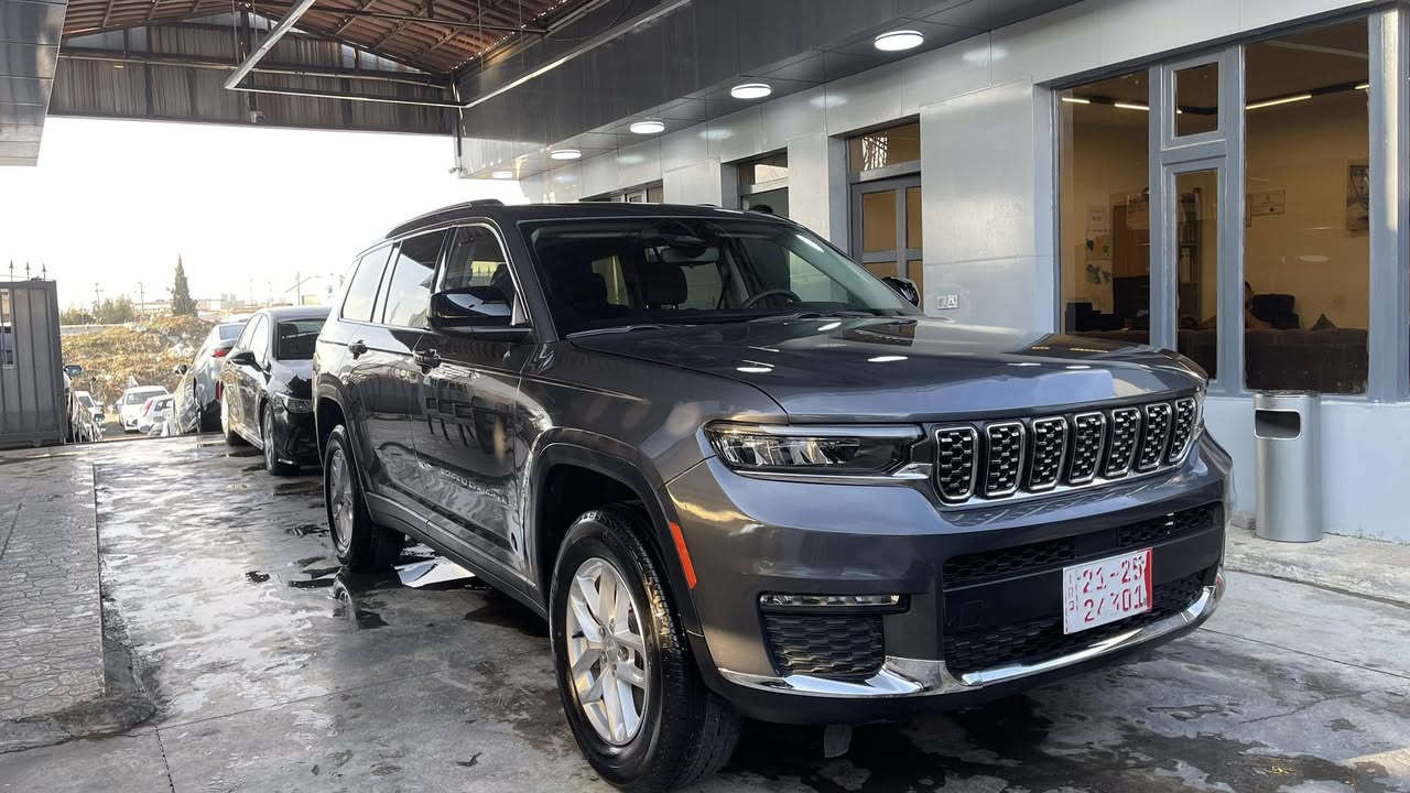 Jeep grand Cherokee laredo large

مۆدێل ٢٠٢٣
مواصەفات:
بەصمە
کامێرا
حاسە
سندوقی کارەبایی
شاشە
گەرمکەرەوەی کوشن
لایتی پێشەوە لید
سوکان هیتەر
ئەپڵ کارپلەی
ڕادار
بلاجکتۆر
شەغال
دەبڵ ئەکسل
ئاوێنە هیتەر
تەحدید سورعە
خەتی جادە
کوشن vip
بۆنیدی بۆیاخە لەگەڵ پەڵەیەک سەیارەکە زۆر جوانە

0770 642 1010
***********

Jeep Grand Cherokee 2023
جيب گراند شيروكي 2023

مواصفات Laredo 4x4 
-مقاعد تدفئة-
ستيرن تدفئة-
رادار جانبي و امامي-
لايت LED زينون-
شاشة كبيرة-كاميرا خلفية
صندوق كهربائي 
شغال

مكينة ٦سلندر حجم ٣.٦لتر تنفس طبيعي

ضرر السيارة بيها البنيد صبغ و شبر باب سكن 
السيارة كلش حلوة و نظيفة 

السيارة رقم كاتي تترقم شمالي
مكفولة من كير و محرك و كهربائيات

مكان السيارة
سليماني 
***********
***********
