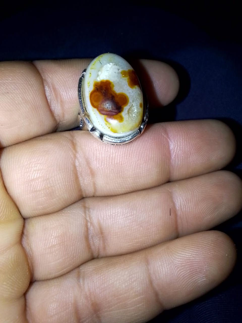 للبيع 25الف معه توصيل


**إذا كنت صاحب هذا الإعلان وتريد حذفه لأي سبب، رجاءا أرسل رسالة إلى الدعم الفني**