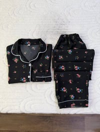 آخر قطع • قياسها جواها • توصيل مجاني