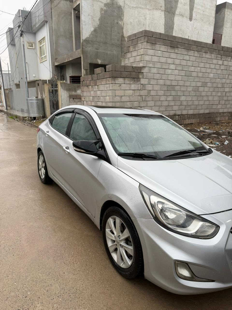 السلام عليكم اكسنت مضلع 2011.        محرك ١٦ دوش فول مواصفات.  ضررها موضح بل سونار
السعر اتصل وتدلل ***********
